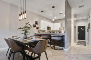 Bahama Bay New Modern 2 Bedroom patio sleep 6